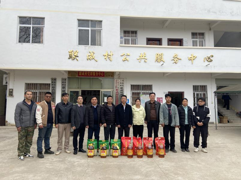 慰問暖人心，關(guān)懷傳黨情